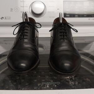 Hartt Shoe Company Black Cap Toe Dress Shoes